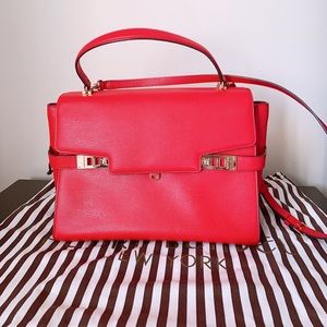 Henri bendel uptown top handel stachel